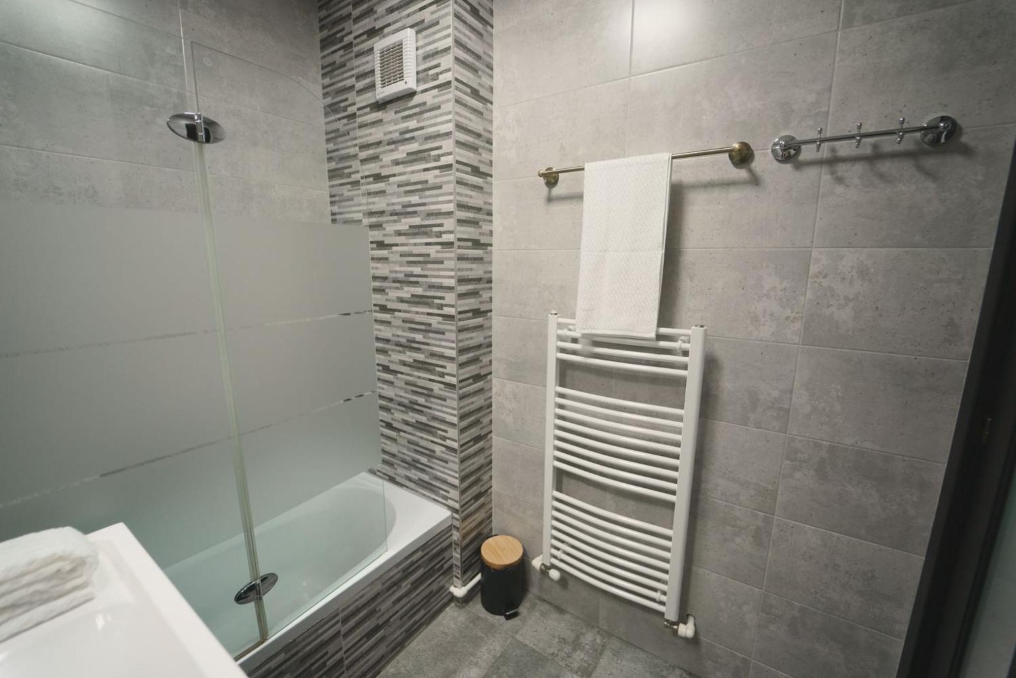 Luxury Apartament Ultracentral Of Suceava Esplanada מראה חיצוני תמונה